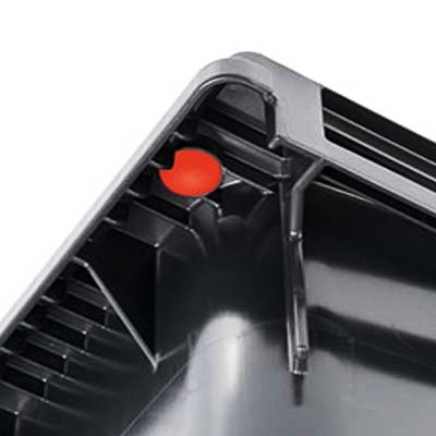 Chip-nest RFID transponder on 4-wheel plastic waste container — Weber